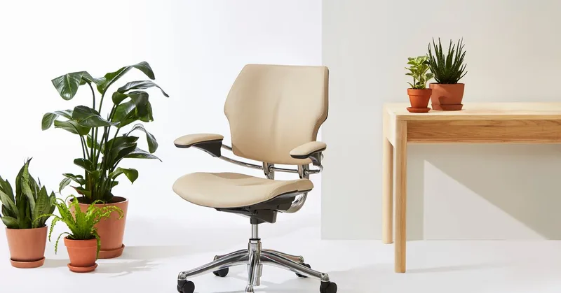 Humanscale Freedom with Headrest